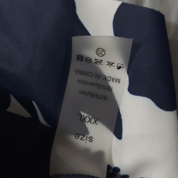 SEAFORM PLUS SIZE Tummy Control Tankini Swimsuit - Picture 8 of 8